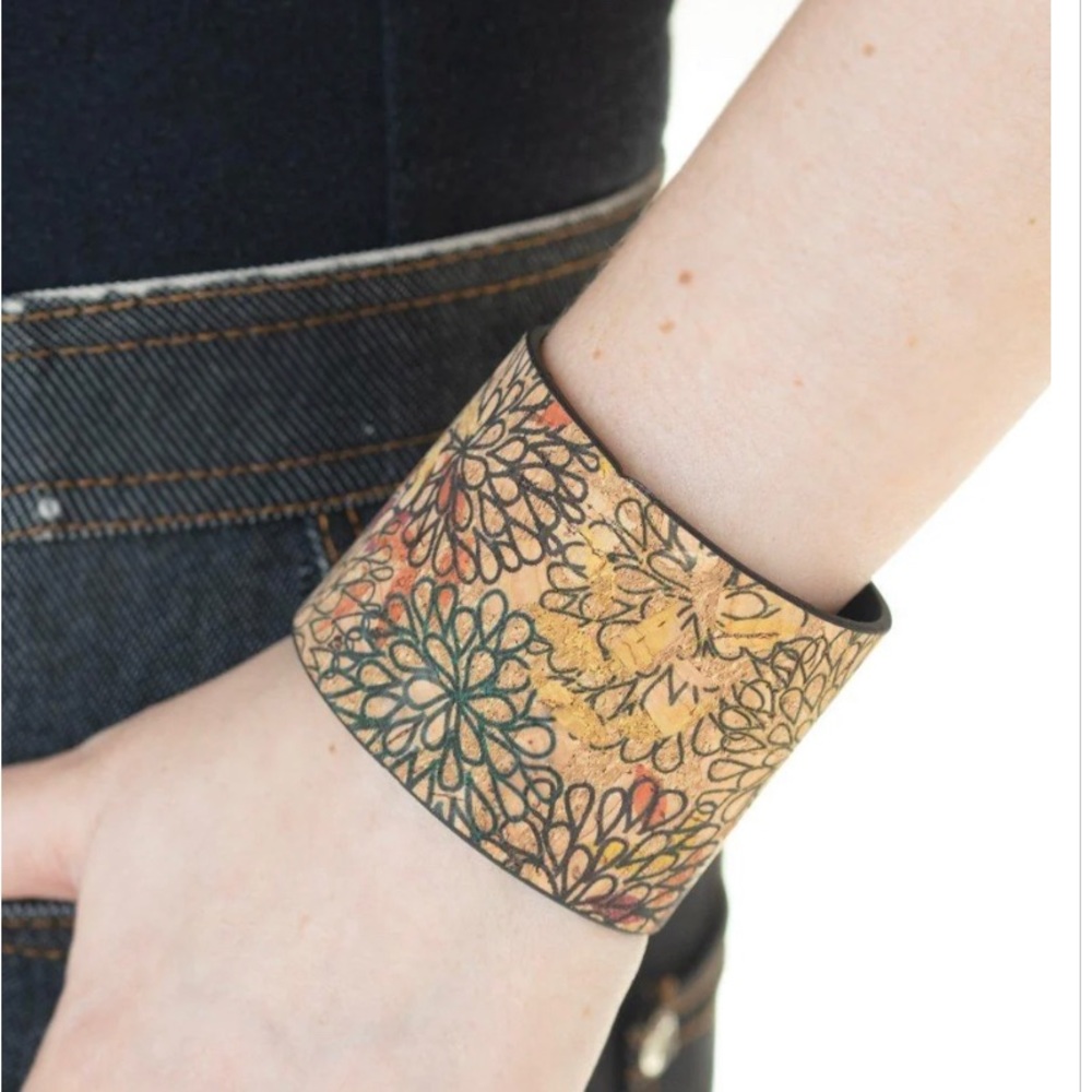 Cork Culture Floral Bracelet